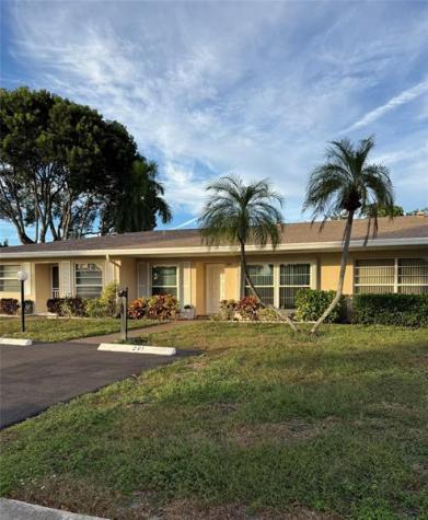 8891 Bella Vista Drive Boca Raton FL 33433