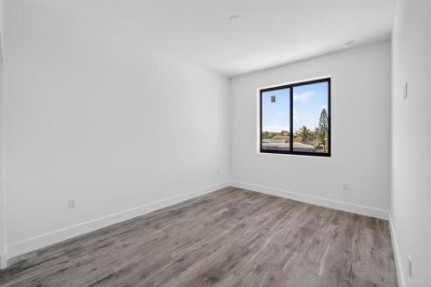 1531-1537 N Dixie Highway Pompano Beach FL 33060