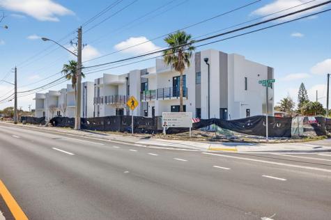 1531-1537 N Dixie Highway Pompano Beach FL 33060