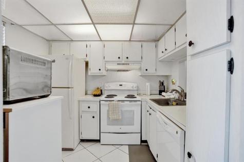 9480 Poinciana Place Davie FL 33324