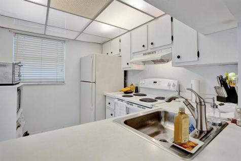 9480 Poinciana Place Davie FL 33324