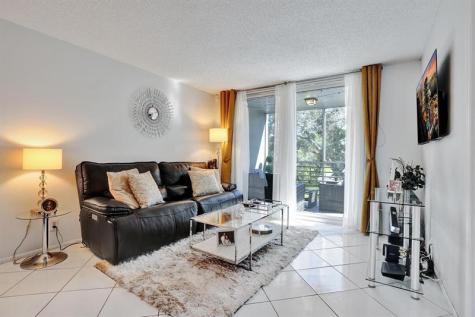 9480 Poinciana Place Davie FL 33324