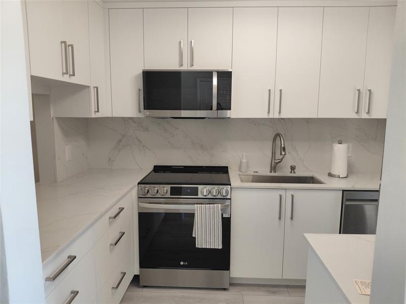 1951 NE 39th Street Lighthouse Point FL 33064