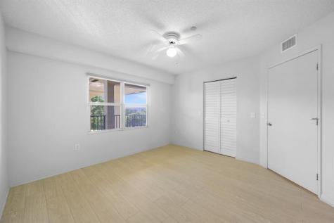 550 SW 137th Avenue Pembroke Pines FL 33027