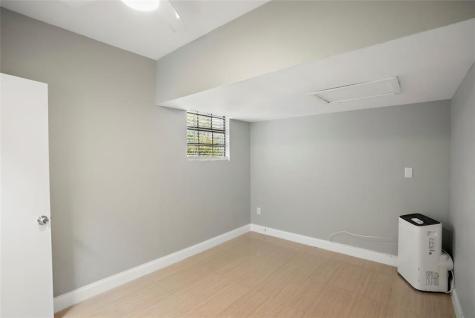 510 NW 103rd Terrace Pembroke Pines FL 33026
