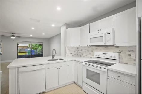 510 NW 103rd Terrace Pembroke Pines FL 33026