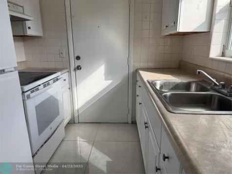 1150 E Sample Road Pompano Beach FL 33064