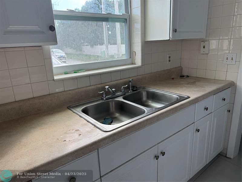 1150 E Sample Road Pompano Beach FL 33064