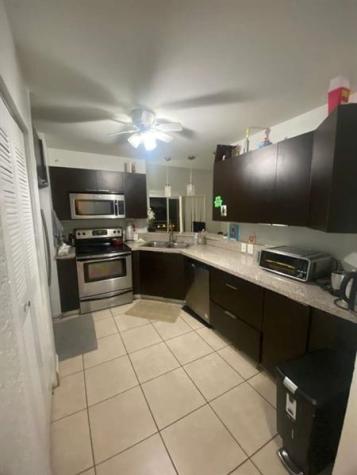 3441 NW 44 Street Oakland Park FL 33309