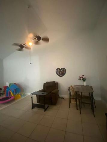 3441 NW 44 Street Oakland Park FL 33309