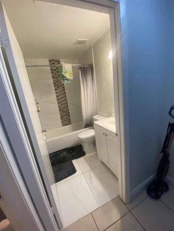 3441 NW 44 Street Oakland Park FL 33309