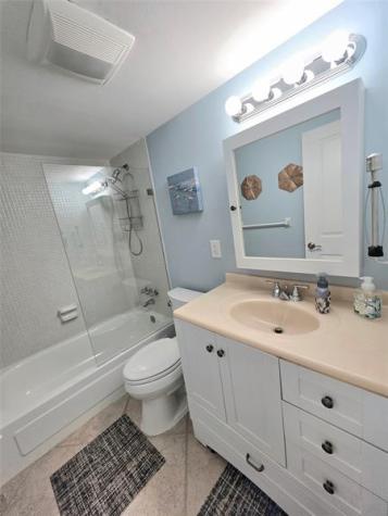 3200 NE 7th Court Pompano Beach FL 33062