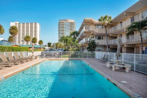 3200 NE 7th Court Pompano Beach FL 33062
