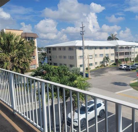 3200 NE 7th Court Pompano Beach FL 33062