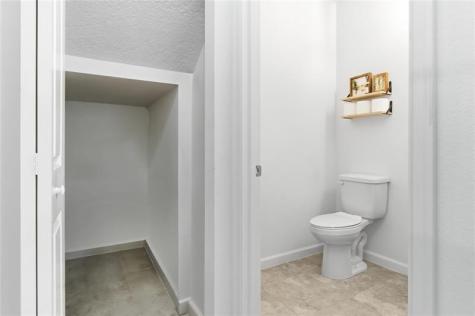4898 N Longwood Lake Square Westlake FL 33470