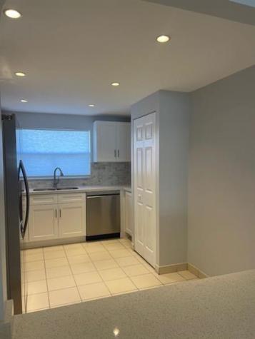 9861 Sunrise Lakes Boulevard Sunrise FL 33322