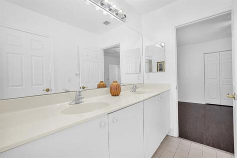 1427 NW 34th Way Fort Lauderdale FL 33311