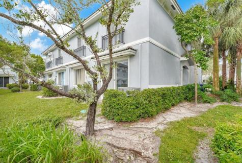 1427 NW 34th Way Fort Lauderdale FL 33311