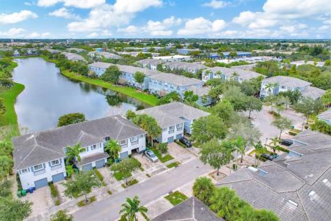 1427 NW 34th Way Fort Lauderdale FL 33311