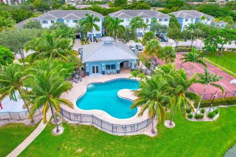 1427 NW 34th Way Fort Lauderdale FL 33311