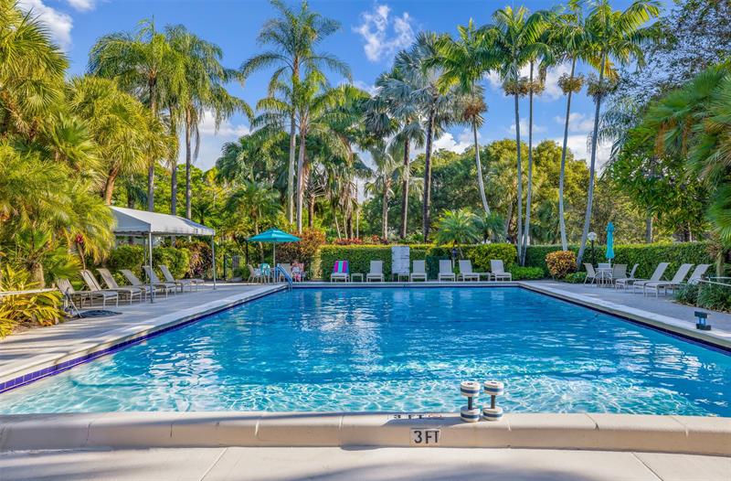 902 Cypress Grove Drive Pompano Beach FL 33069