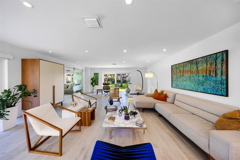 902 Cypress Grove Drive Pompano Beach FL 33069