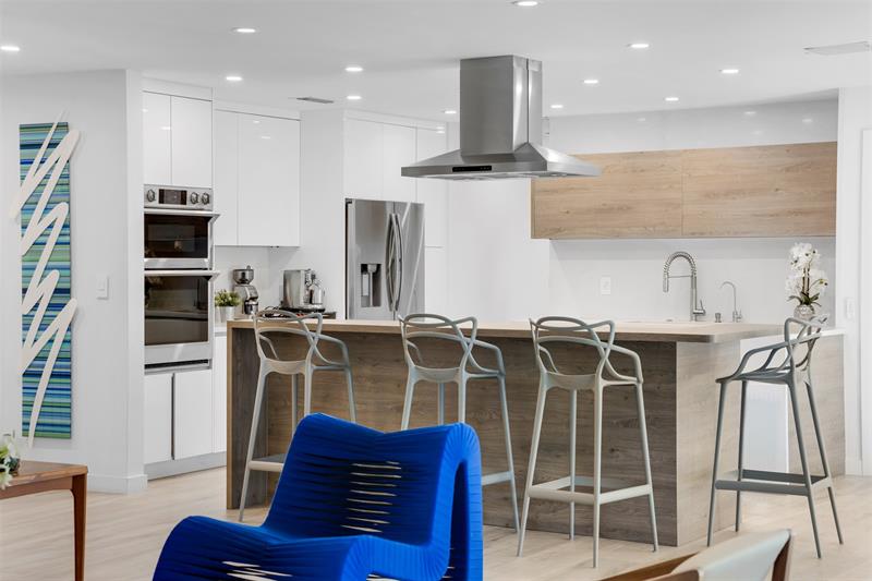 902 Cypress Grove Drive Pompano Beach FL 33069