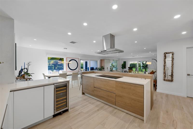 902 Cypress Grove Drive Pompano Beach FL 33069