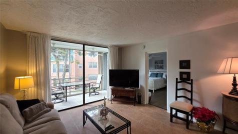 2801 Somerset Drive Lauderdale Lakes FL 33311