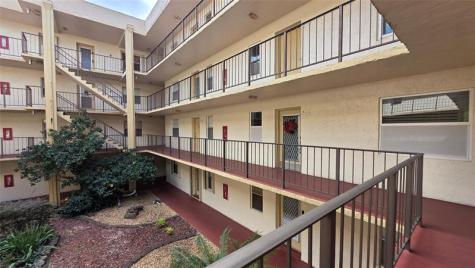 2801 Somerset Drive Lauderdale Lakes FL 33311