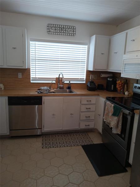 9020 Sunrise Lakes Boulevard Sunrise FL 33322