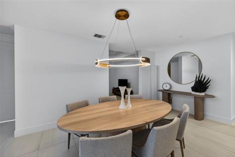 153 N Seabreeze Fort Lauderdale FL 33304