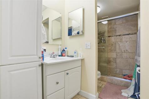 5218 NE 6th Avenue Oakland Park FL 33334