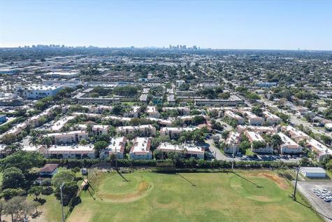 5218 NE 6th Avenue Oakland Park FL 33334