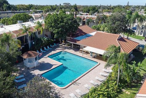 5218 NE 6th Avenue Oakland Park FL 33334