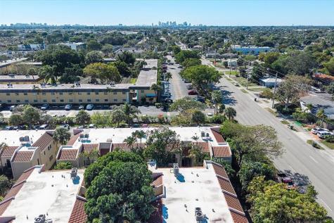 5218 NE 6th Avenue Oakland Park FL 33334