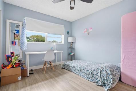 5218 NE 6th Avenue Oakland Park FL 33334