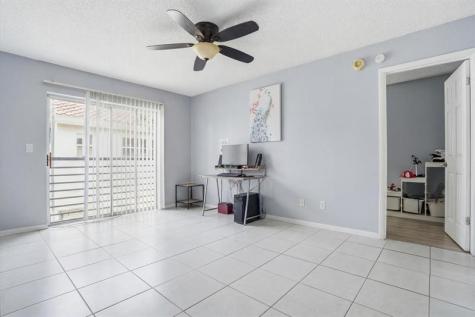 5218 NE 6th Avenue Oakland Park FL 33334