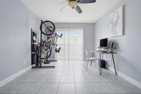 5218 NE 6th Avenue Oakland Park FL 33334