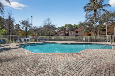 3261 Sabal Palm Manor Davie FL 33024