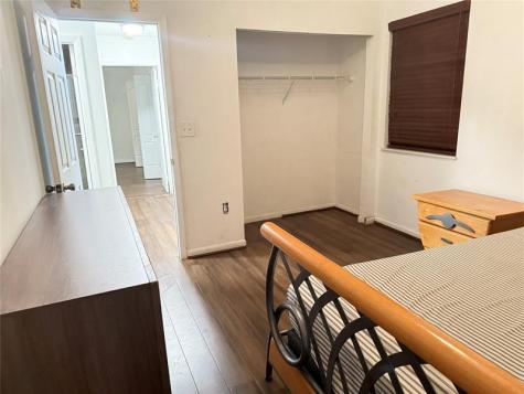 10843 NW 8th Street Pembroke Pines FL 33026