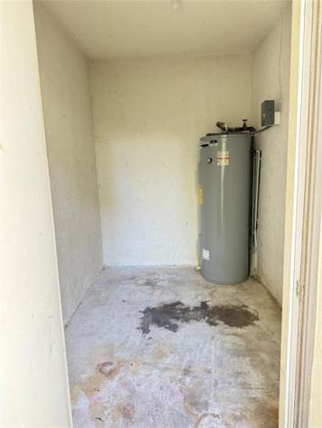 10843 NW 8th Street Pembroke Pines FL 33026