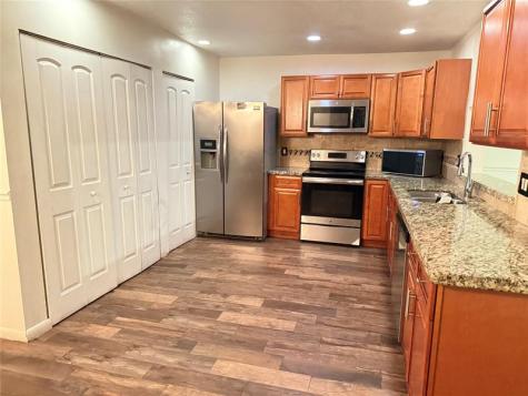 10843 NW 8th Street Pembroke Pines FL 33026