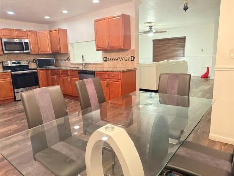 10843 NW 8th Street Pembroke Pines FL 33026