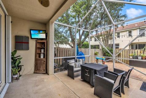 9723 Lago Drive Boynton Beach FL 33472