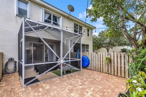 9723 Lago Drive Boynton Beach FL 33472