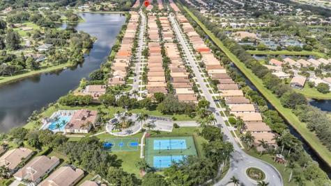 9723 Lago Drive Boynton Beach FL 33472