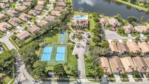 9723 Lago Drive Boynton Beach FL 33472