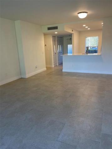 5890 NW 64th Avenue Fort Lauderdale FL 33319