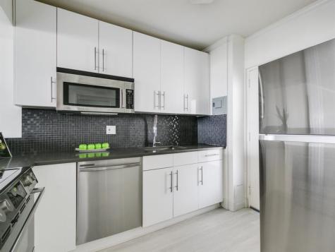 2555 NE 11th Street Fort Lauderdale FL 33304